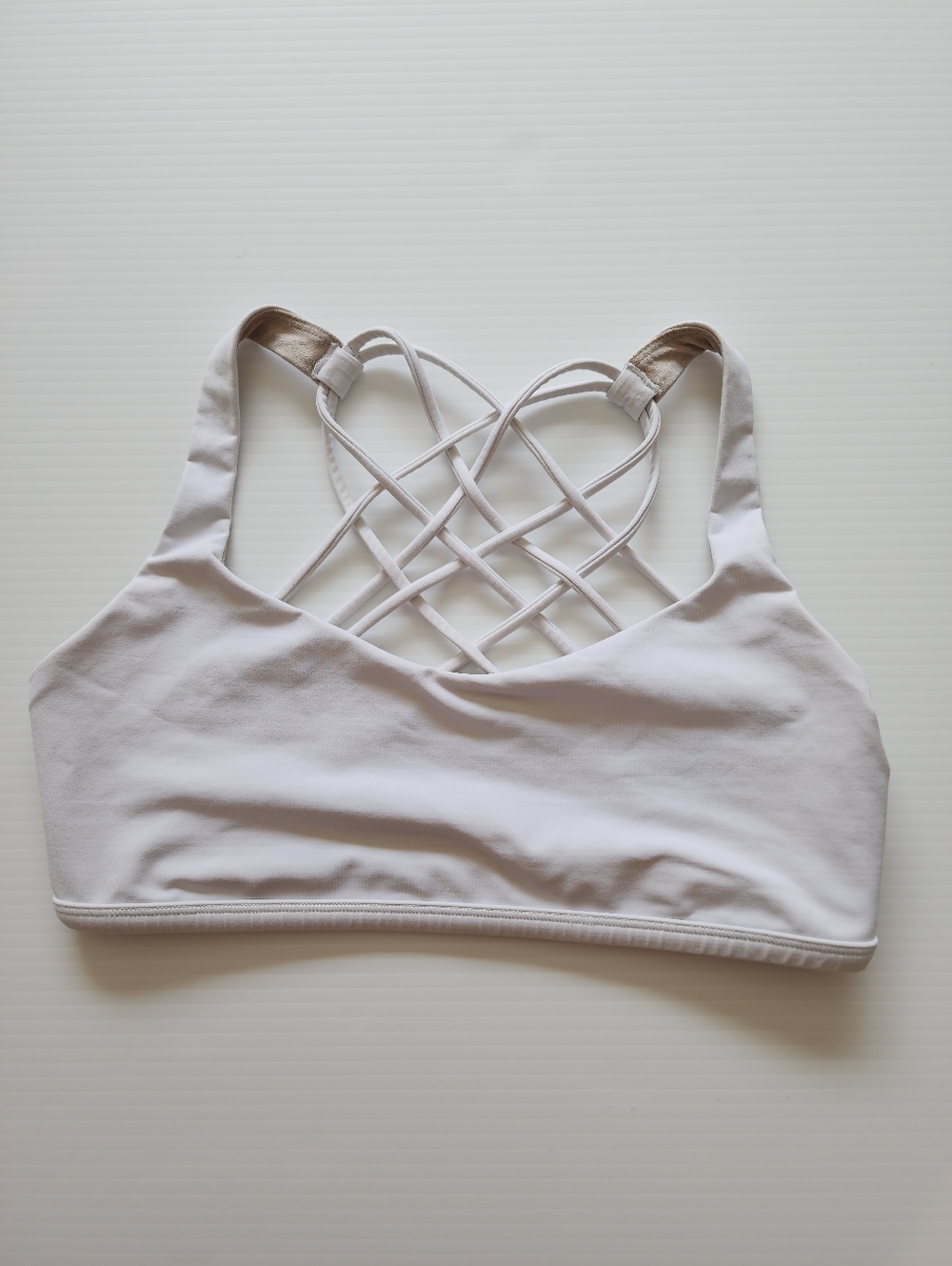 Lululemon Free to Be Wild Bra - White - Sz 8 GUC